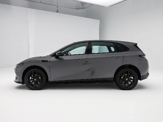 零跑Lafa5正式上市 起售价9.28万元重塑纯电出行价值标杆