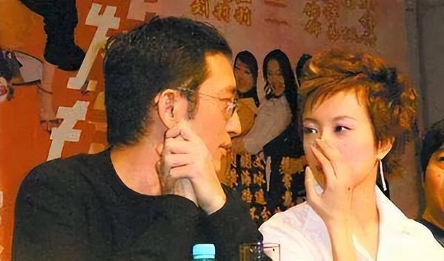 22年光阴流转,金巧巧吴启华从恋人到荧幕夫妻,时光里的未说破与重逢