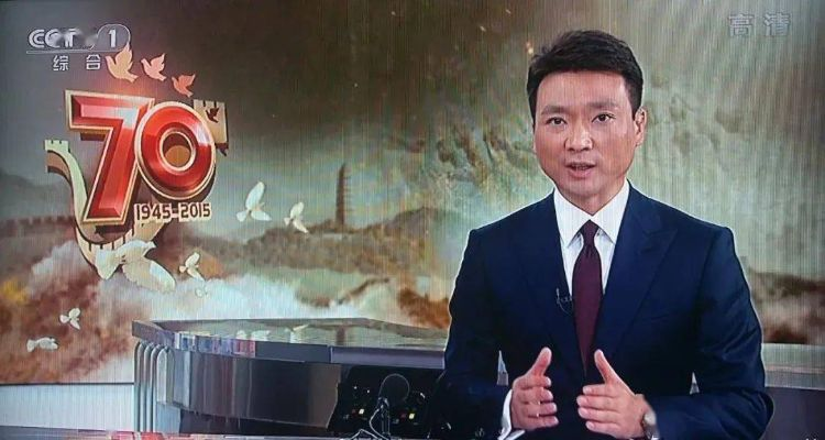 新闻联播康辉李梓萌温情送新年祝福，声声祝福暖人心，句句寄语启新程